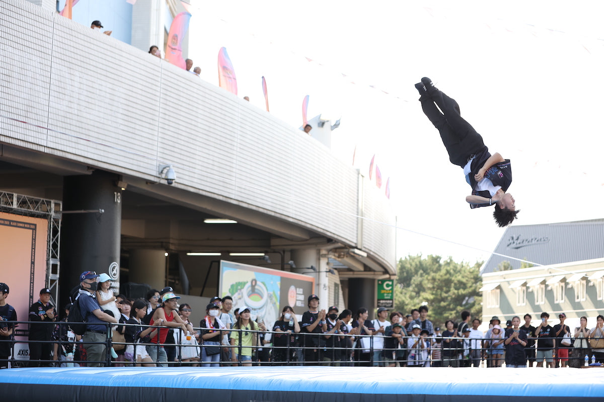 ZOZOマリンスタジアム トリックラインパフォーマンス BLACK SUMMER WEEK 大杉